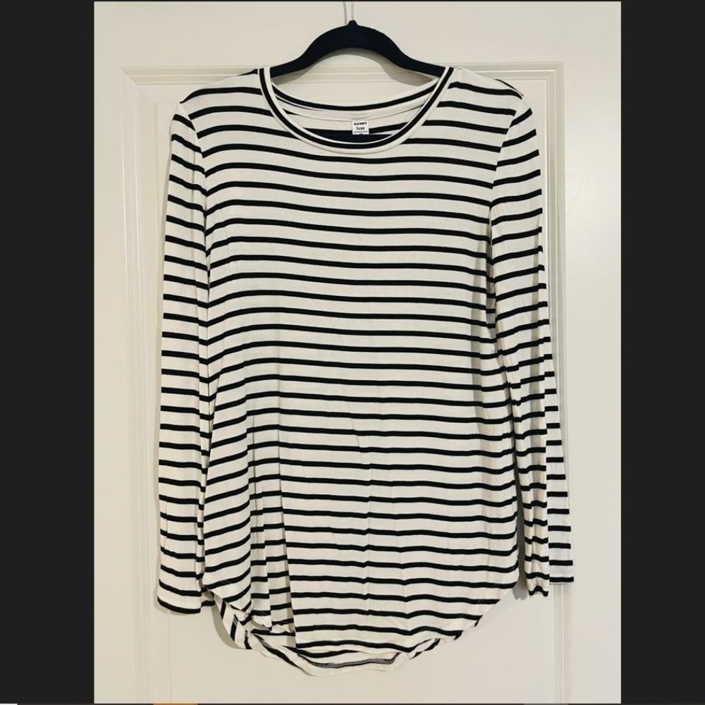 Basic Old Navy Long Sleeve Striped Tee Sz M